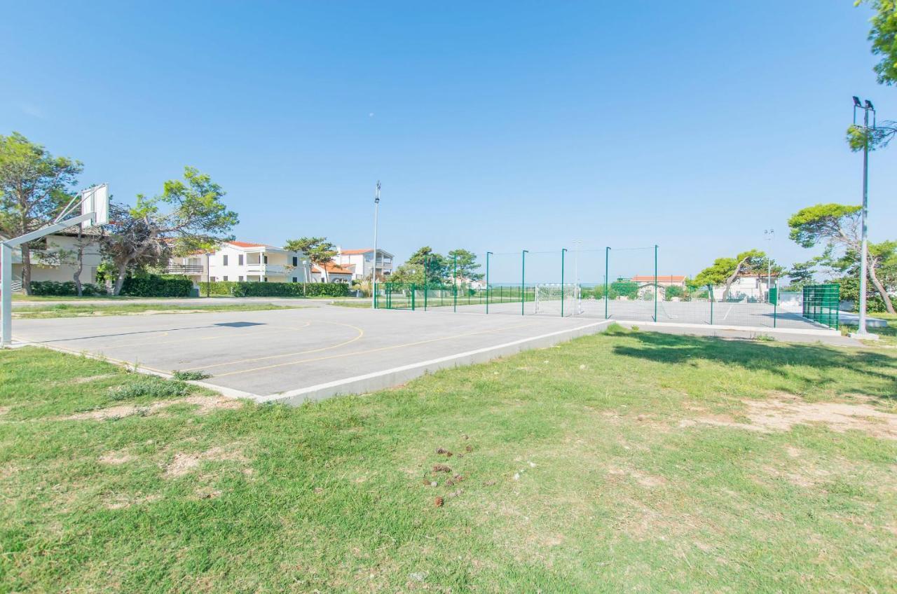 Apartment Seka Привлака Екстериор снимка