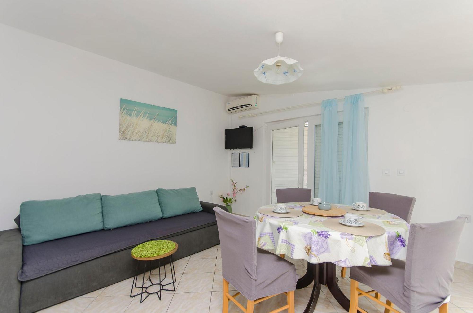 Apartment Seka Привлака Екстериор снимка